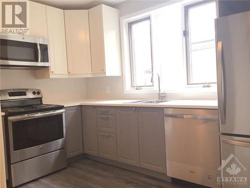 35 Noel Street Unit#2, Ottawa, ON - Indoor Photo Showing Kitchen