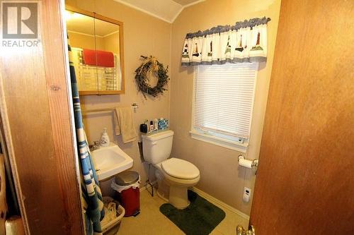 341 Leisure Bay Rd, Blind River, ON - Indoor Photo Showing Bathroom