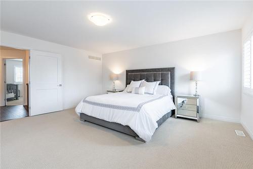 28 Columbus Gate, Stoney Creek, ON - Indoor Photo Showing Bedroom