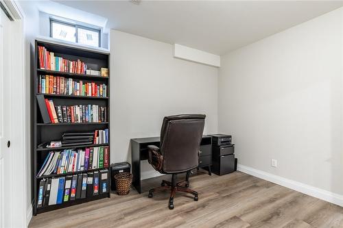 28 Columbus Gate, Stoney Creek, ON - Indoor Photo Showing Office