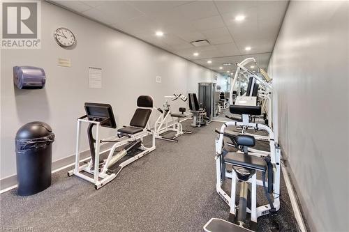 65 Harbour Square Unit# 807, Toronto, ON - Indoor Photo Showing Gym Room