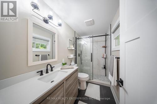 190 Riverbank Drive, Georgina (Pefferlaw), ON - Indoor Photo Showing Bathroom