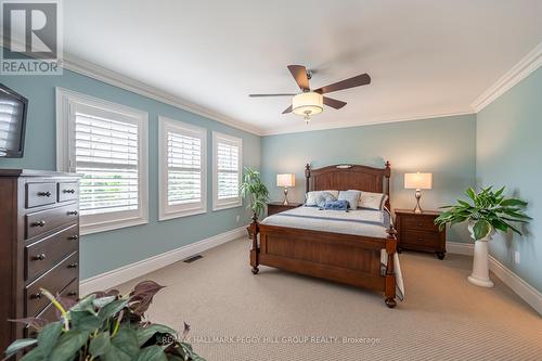 31 Plunkett Court, Barrie (Innis-Shore), ON - Indoor Photo Showing Bedroom