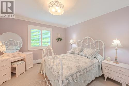 31 Plunkett Court, Barrie, ON - Indoor Photo Showing Bedroom