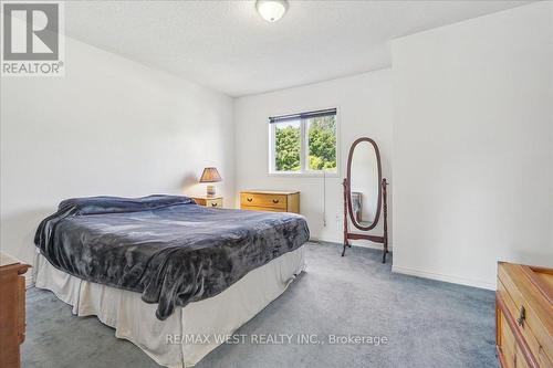 43 Bates Court, Barrie (Painswick North), ON - Indoor Photo Showing Bedroom