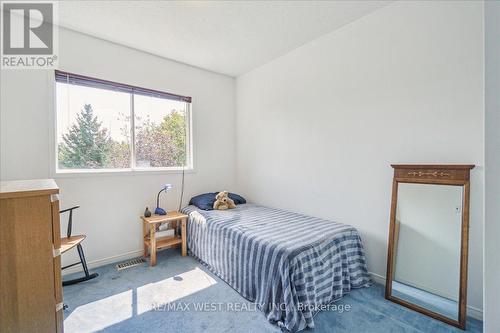 43 Bates Court, Barrie (Painswick North), ON - Indoor Photo Showing Bedroom