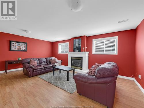 820 Green Valley Drive, Tecumseh, ON - Indoor Photo Showing Living Room With Fireplace