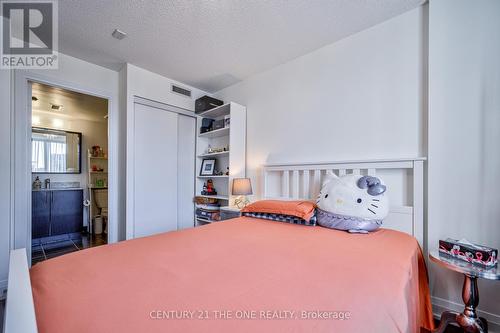 202 - 372 Highway 7 Road E, Richmond Hill, ON - Indoor Photo Showing Bedroom