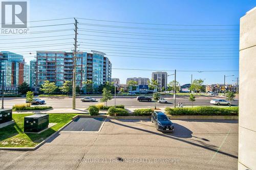 202 - 372 Highway 7 Road E, Richmond Hill, ON - Outdoor