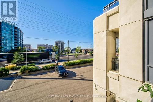 202 - 372 Highway 7 Road E, Richmond Hill, ON - Outdoor