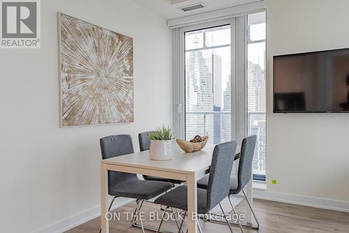 4007 - 28 Freeland St. Street, Toronto (Waterfront Communities), ON - Indoor Photo Showing Dining Room