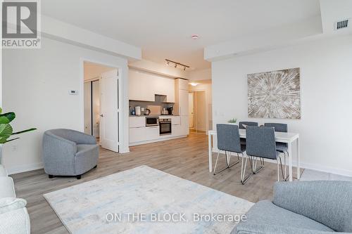 4007 - 28 Freeland St. Street, Toronto (Waterfront Communities), ON - Indoor Photo Showing Living Room