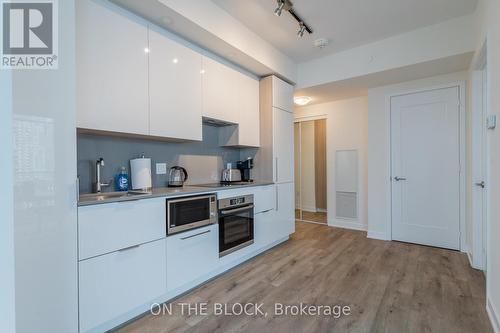 4007 - 28 Freeland St. Street, Toronto (Waterfront Communities), ON - Indoor Photo Showing Kitchen