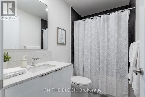 4007 - 28 Freeland St. Street, Toronto, ON - Indoor Photo Showing Bathroom