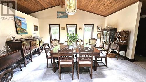 100 Whippoorwill Road, Northern Bruce Peninsula, ON - Indoor Photo Showing Dining Room