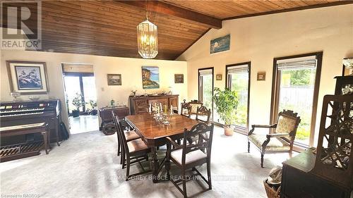 100 Whippoorwill Road, Northern Bruce Peninsula, ON - Indoor Photo Showing Dining Room