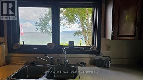 100 Whippoorwill Road, Northern Bruce Peninsula, ON - Indoor Photo Showing Kitchen With Double Sink