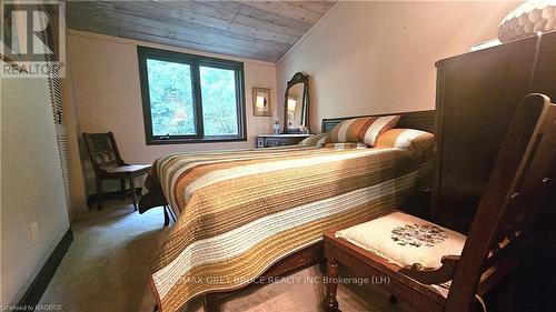 100 Whippoorwill Road, Northern Bruce Peninsula, ON - Indoor Photo Showing Bedroom