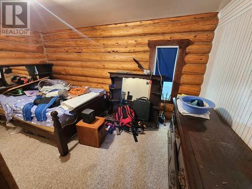 135 Dalton Street, Haines Junction, YT - Indoor Photo Showing Bedroom