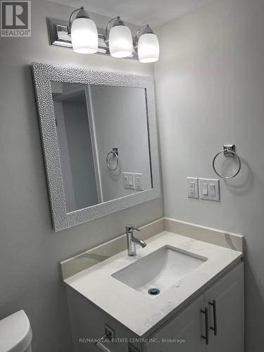 8 Governor Grove Crescent, Brampton (Brampton South), ON - Indoor Photo Showing Bathroom