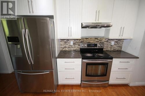 8 Governor Grove Crescent, Brampton (Brampton South), ON - Indoor Photo Showing Kitchen