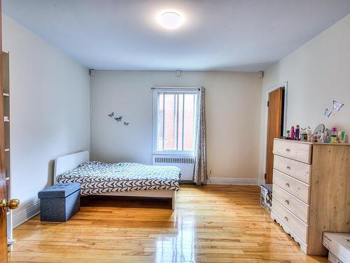 Master bedroom - 5120  - 5122 Av. King-Edward, Montréal (Côte-Des-Neiges/Notre-Dame-De-Grâce), QC - Indoor Photo Showing Bedroom