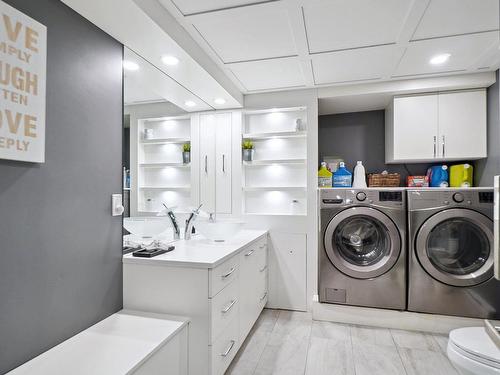 Laundry room - 1810 51E Avenue (P.-A.-T.), Montréal (Rivière-Des-Prairies/Pointe-Aux-Trembles), QC - Indoor Photo Showing Laundry Room