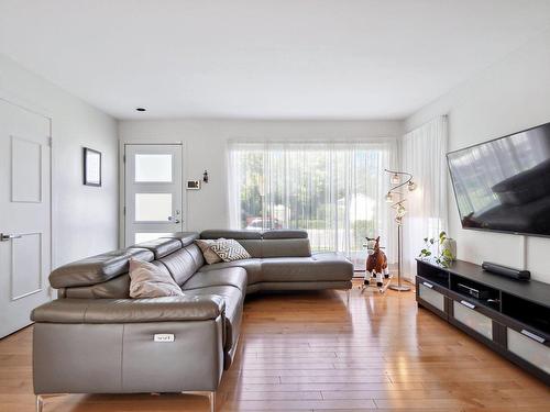 Salon - 1810 51E Avenue (P.-A.-T.), Montréal (Rivière-Des-Prairies/Pointe-Aux-Trembles), QC - Indoor Photo Showing Living Room