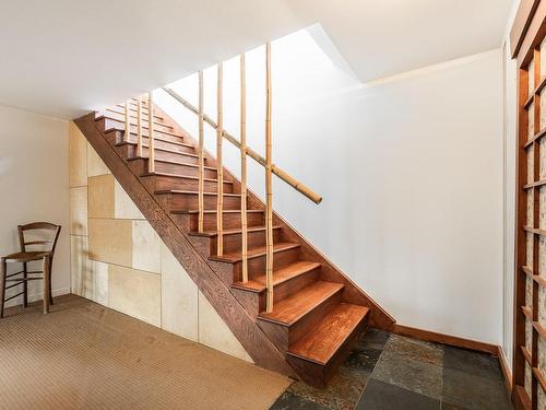 Staircase - 1470 Rue Des Alouettes, Saint-Bruno-De-Montarville, QC - Indoor Photo Showing Other Room