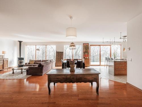 Overall view - 1470 Rue Des Alouettes, Saint-Bruno-De-Montarville, QC - Indoor Photo Showing Living Room