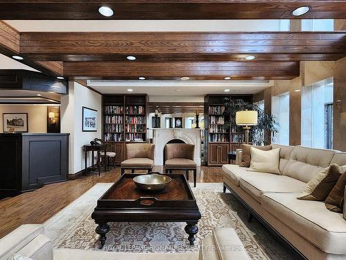 704-3900 Yonge St, Toronto, ON - Indoor Photo Showing Living Room