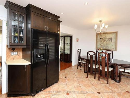 32 Coniston Ave, Brampton, ON - Indoor Photo Showing Dining Room