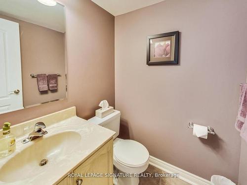 49 San Remo Terr, Toronto, ON - Indoor Photo Showing Bathroom