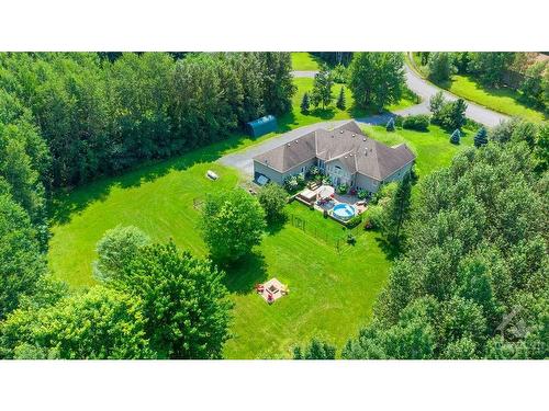 132 Country Carriage Way, Ottawa, ON 