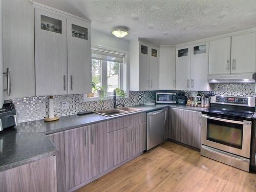 Cuisine - 922 Rue Carpentier, Amos, QC - Indoor Photo Showing Kitchen With Double Sink