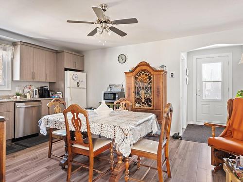 Kitchen - 189  - 191 Rue St-Louis, Beaupré, QC - Indoor Photo Showing Other Room