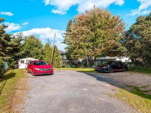 Parking - 189  - 191 Rue St-Louis, Beaupré, QC - Outdoor