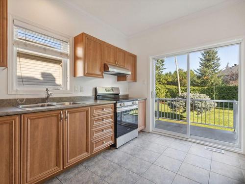 Cuisine - 72 Rue Paul-Verlaine, Gatineau (Aylmer), QC - Indoor Photo Showing Kitchen With Double Sink