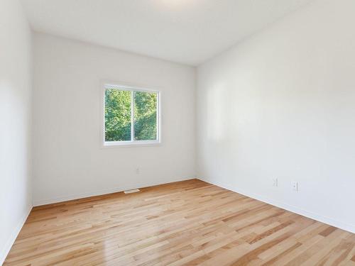 Chambre Ã Â coucher - 72 Rue Paul-Verlaine, Gatineau (Aylmer), QC - Indoor Photo Showing Other Room