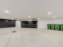 Garage - 