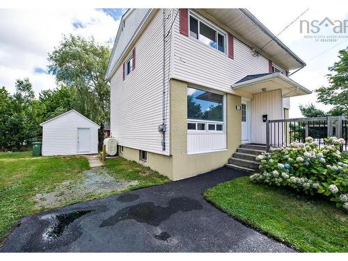 19 Centre Street, Dartmouth, NS 