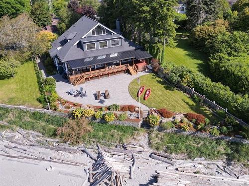 3905A Cadboro Bay Rd, Saanich, BC 