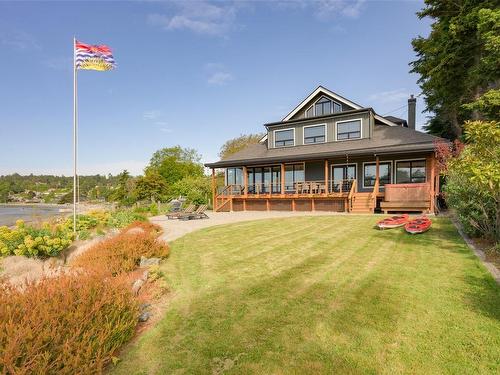 3905A Cadboro Bay Rd, Saanich, BC 