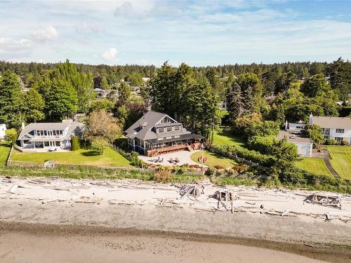 3905A Cadboro Bay Rd, Saanich, BC 