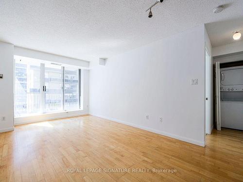 511-188 Redpath Ave, Toronto, ON - Indoor Photo Showing Other Room