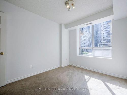 511-188 Redpath Ave, Toronto, ON - Indoor Photo Showing Other Room