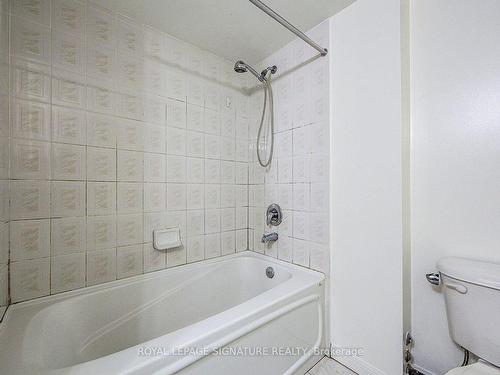 511-188 Redpath Ave, Toronto, ON - Indoor Photo Showing Bathroom