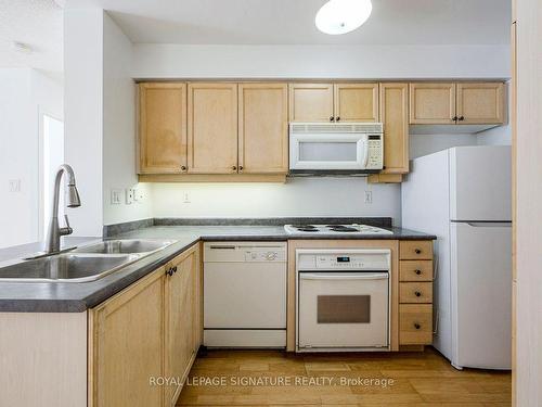 511-188 Redpath Ave, Toronto, ON - Indoor Photo Showing Kitchen With Double Sink