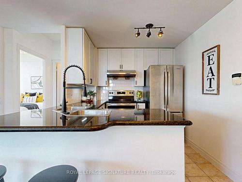 3107-21 Hillcrest Ave, Toronto, ON - Indoor Photo Showing Kitchen With Stainless Steel Kitchen With Double Sink