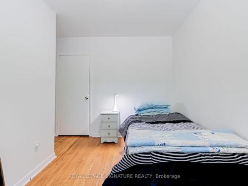 809 Annes St, Whitby, ON - Indoor Photo Showing Bedroom